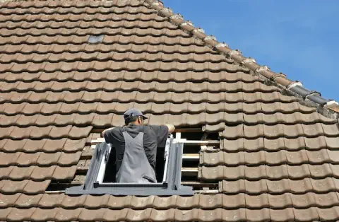 Pose de velux - Saint-Paul-les-Fonts